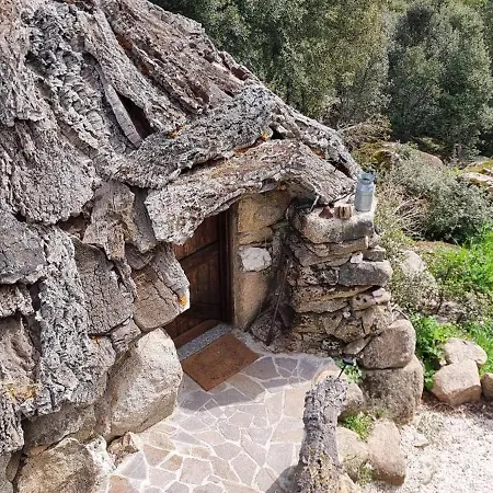 Rifugio Ortobene * Νουόρο